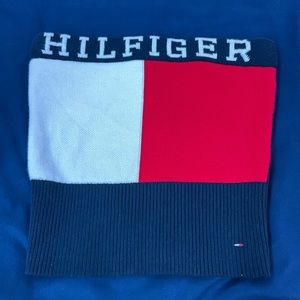 TOMMY HILFIGER SIZE SMALL CROP TOP NEVER WORN